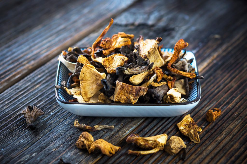 Jak przechowywać suszone grzyby